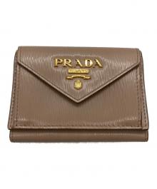 PRADA（プラダ）の古着「サフィアーノ 3つ折り 財布」｜ピンクベージュ