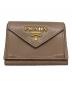 PRADA（プラダ）の古着「サフィアーノ 3つ折り 財布」｜ピンクベージュ