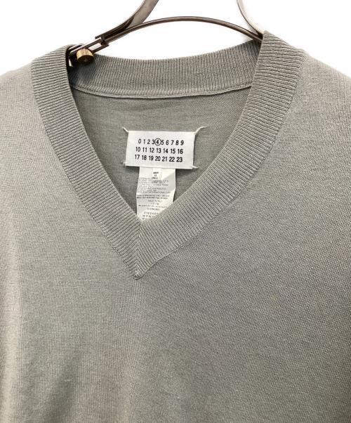 Maison Margiela（メゾンマルジェラ）Maison Margiela (メゾンマルジェラ) Vネックシルクブレンドドルマンニット ブルー サイズ:Sの古着・服飾アイテム