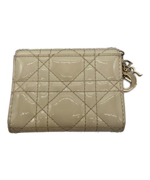 Christian Dior（クリスチャン ディオール）Christian Dior (クリスチャン ディオール) パテントカーフスキンロータスウォレット アイボリーの古着・服飾アイテム