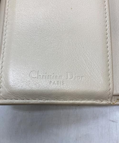 Christian Dior（クリスチャン ディオール）Christian Dior (クリスチャン ディオール) パテントカーフスキンロータスウォレット アイボリーの古着・服飾アイテム