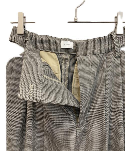 MANOF（マノフ）MANOF (マノフ) WAIST SLIT SLACKS グレー サイズ:Sの古着・服飾アイテム