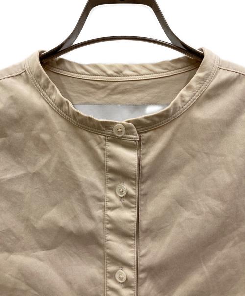 ticca（ティッカ）TICCA (ティッカ) ノーカラーシャツ ベージュ サイズ:SIZE 2の古着・服飾アイテム