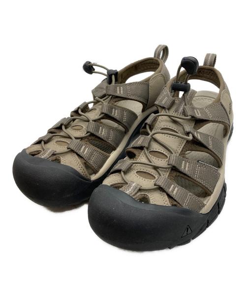 KEEN（キーン）KEEN (キーン) NEWPORTサンダル ベージュ サイズ:26の古着・服飾アイテム