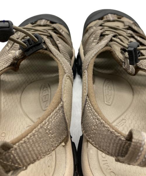 KEEN（キーン）KEEN (キーン) NEWPORTサンダル ベージュ サイズ:26の古着・服飾アイテム
