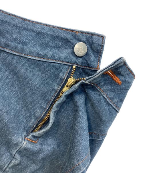 Vivienne Westwood RED LABEL（ヴィヴィアンウエストウッドレッドレーベル）Vivienne Westwood RED LABEL (ヴィヴィアンウエストウッドレッドレーベル) 変形オーブ刺繍デニムスカート インディゴ サイズ:3の古着・服飾アイテム