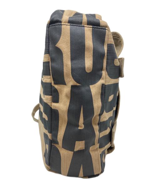 Vivienne Westwood（ヴィヴィアンウエストウッド）Vivienne Westwood (ヴィヴィアンウエストウッド) 英字ロゴパターン ポストマン ショルダーバッグ ベージュの古着・服飾アイテム