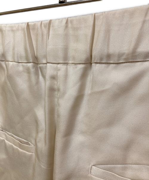 MUSE de Deuxieme Classe（ミューズ ドゥーズィエム クラス）MUSE de Deuxieme Classe (ミューズ ドゥーズィエム クラス) 23SS Silk Looker パンツ アイボリー サイズ:36の古着・服飾アイテム
