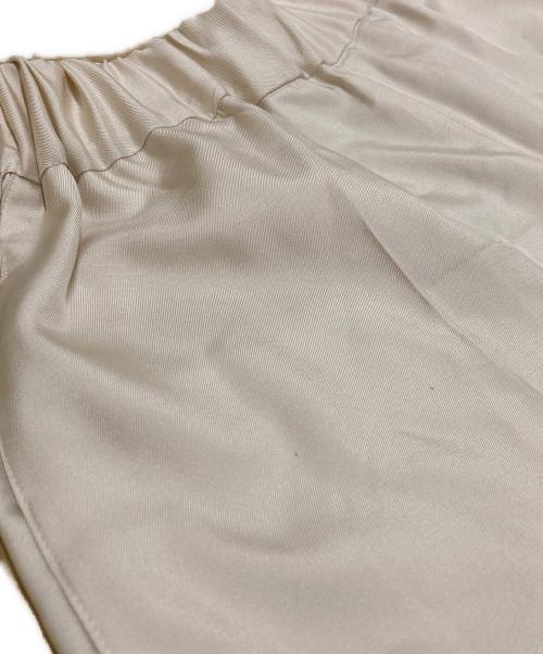 MUSE de Deuxieme Classe（ミューズ ドゥーズィエム クラス）MUSE de Deuxieme Classe (ミューズ ドゥーズィエム クラス) 23SS Silk Looker パンツ アイボリー サイズ:36の古着・服飾アイテム