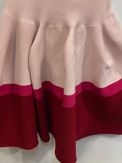 CFCL（シーエフシーエル）CFCL (シーエフシーエル) POTTERY SHORT SLEEVE MINI DRESS ピンク サイズ:1 未使用品の古着・服飾アイテム