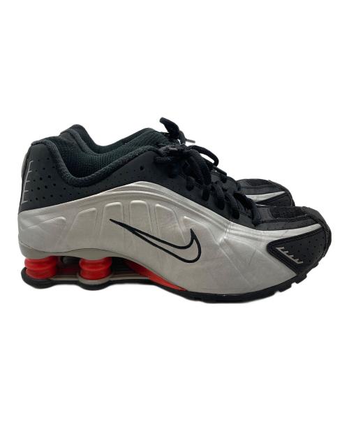 NIKE（ナイキ）NIKE (ナイキ) SHOX R4 METALLIC SILVER/ショックスR4 メタリックシルバー シルバー サイズ:25の古着・服飾アイテム