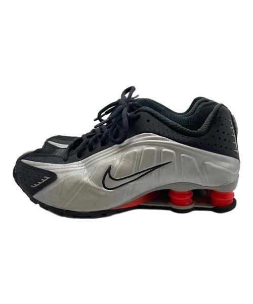 NIKE（ナイキ）NIKE (ナイキ) SHOX R4 METALLIC SILVER/ショックスR4 メタリックシルバー シルバー サイズ:25の古着・服飾アイテム