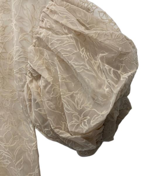acka（エーシーケーエー）Acka (エーシーケーエー) sheer loose one-piece ベージュ サイズ:M 未使用品の古着・服飾アイテム