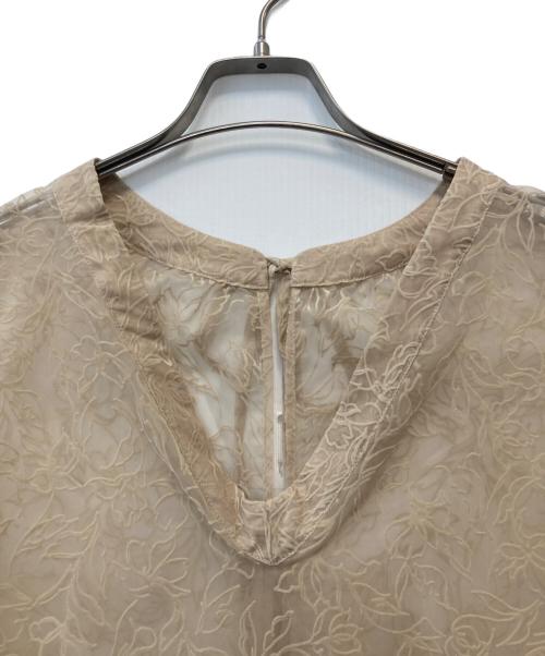 acka（エーシーケーエー）Acka (エーシーケーエー) sheer loose one-piece ベージュ サイズ:M 未使用品の古着・服飾アイテム
