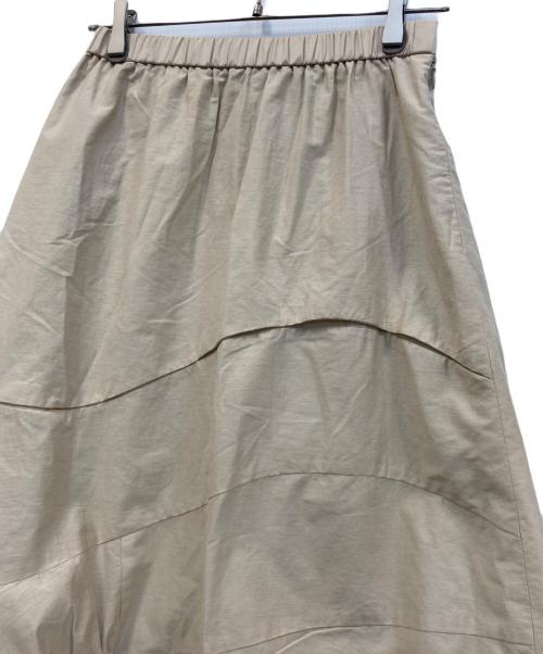 慈雨（ジウ）慈雨 (ジウ) カットワークバルーンスカート ベージュ サイズ:40の古着・服飾アイテム
