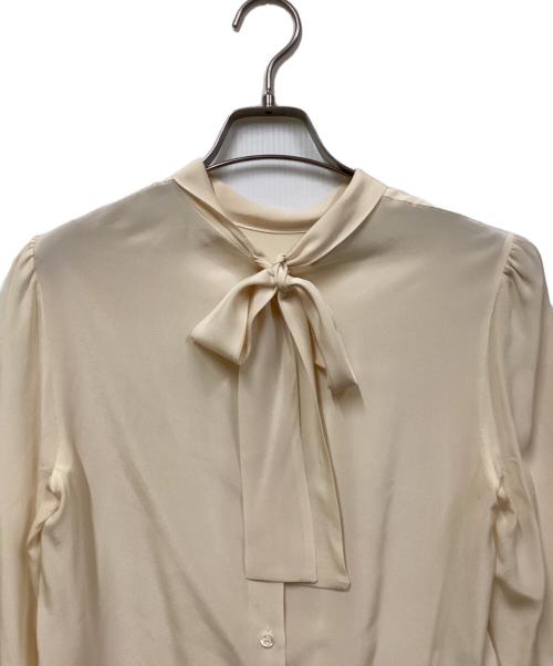 PRADA（プラダ）PRADA (プラダ) シルクボウタイブラウス ベージュ サイズ:38の古着・服飾アイテム