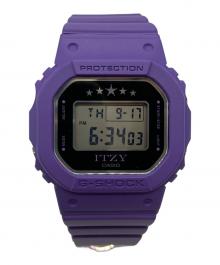 CASIO×itzy（カシオ×イッチ）の古着「G-SHOCK ミッドサイズ ITZY コラボレーションモデル」｜パープル×ブラック