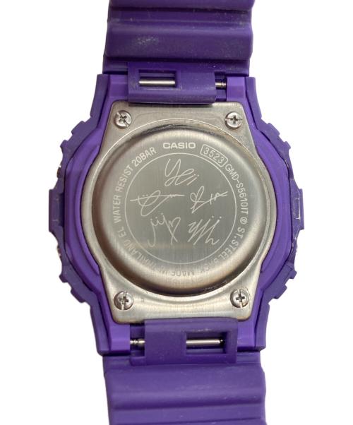 CASIO（カシオ）CASIO (カシオ) ITZY (イッチ) G-SHOCK ミッドサイズ ITZY コラボレーションモデル パープル×ブラックの古着・服飾アイテム