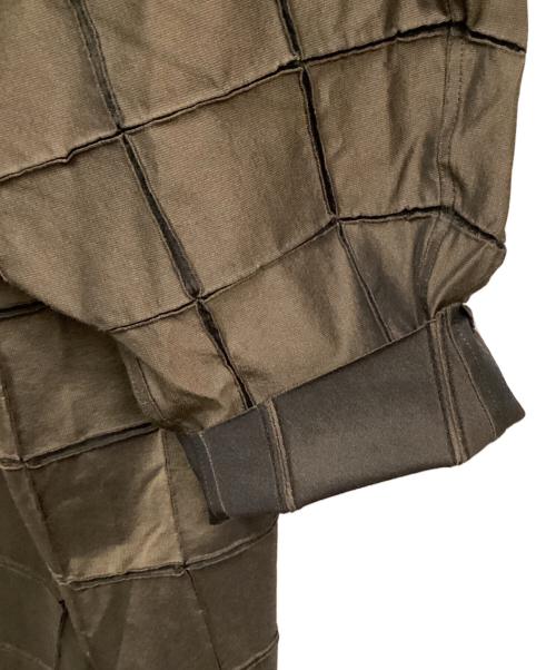 A-POC ABLE ISSEY MIYAKE（エイポック エイブル イッセイ ミヤケ）A-POC ABLE ISSEY MIYAKE (エイポック エイブル イッセイ ミヤケ) グリッドスチームストレッチスタンドカラーロングコート オリーブ サイズ:1の古着・服飾アイテム