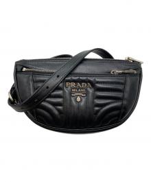 PRADA（プラダ）の古着「インプントゥーレソフトカーフウエストバッグ」｜ブラック