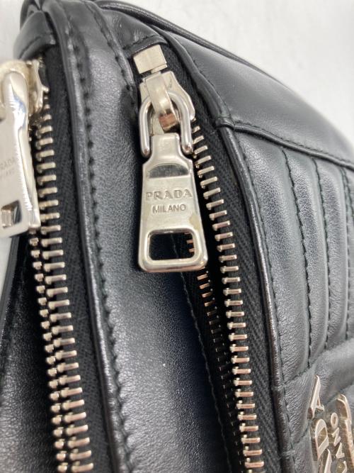 PRADA（プラダ）PRADA (プラダ) インプントゥーレソフトカーフウエストバッグ ブラックの古着・服飾アイテム