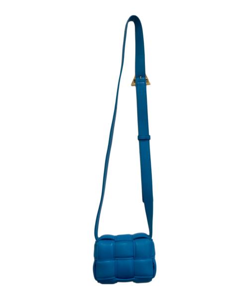 BOTTEGA VENETA（ボッテガベネタ）BOTTEGA VENETA (ボッテガベネタ) キャンディ パテッド カセット/マイクロミニバッグ ブルーの古着・服飾アイテム