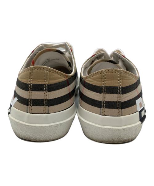 BURBERRY LONDON（バーバリーロンドン）BURBERRY LONDON (バーバリーロンドン) ノヴァチェックローカットスニーカー ベージュ サイズ:36の古着・服飾アイテム