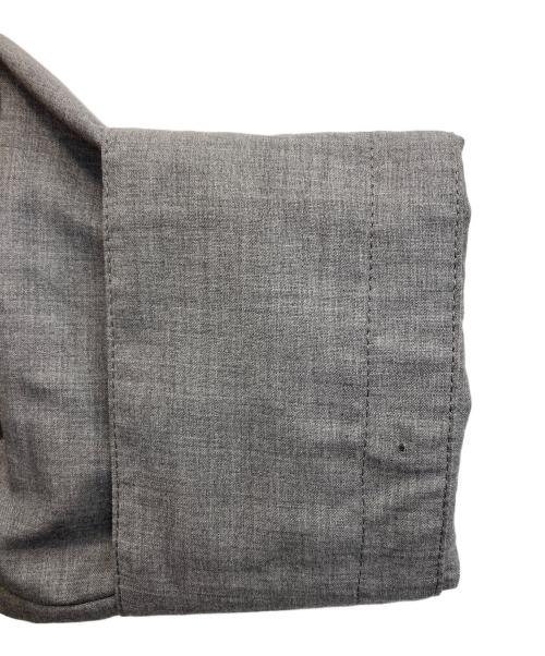 HARUNOBUMURATA（ハルノブ ムラタ）HARUNOBUMURATA (ハルノブ ムラタ) 25AW MARIALUISA WOOL GATHERED SHIRT WITH BUCKLE グレー サイズ:38の古着・服飾アイテム