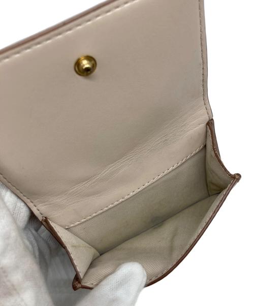 MARC JACOBS（マークジェイコブス）MARC JACOBS (マークジェイコブス) ザ グラム ショット ミディアム トライフォールド三つ折り財布 モカの古着・服飾アイテム
