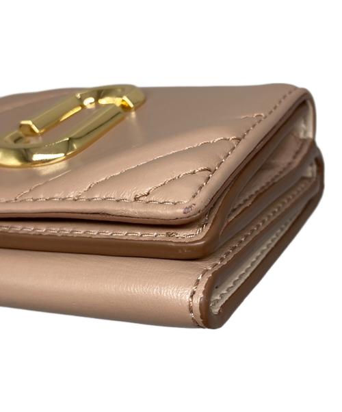 MARC JACOBS（マークジェイコブス）MARC JACOBS (マークジェイコブス) ザ グラム ショット ミディアム トライフォールド三つ折り財布 モカの古着・服飾アイテム