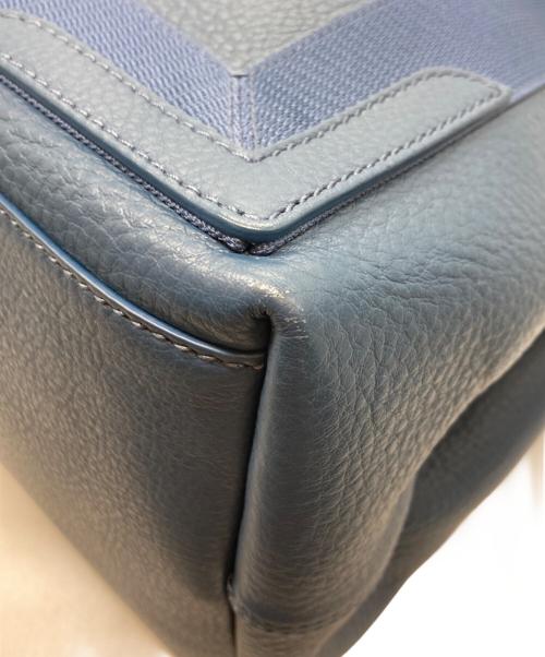 BALENCIAGA（バレンシアガ）BALENCIAGA (バレンシアガ) ネイビー カバ S/トートバッグ ブルーの古着・服飾アイテム