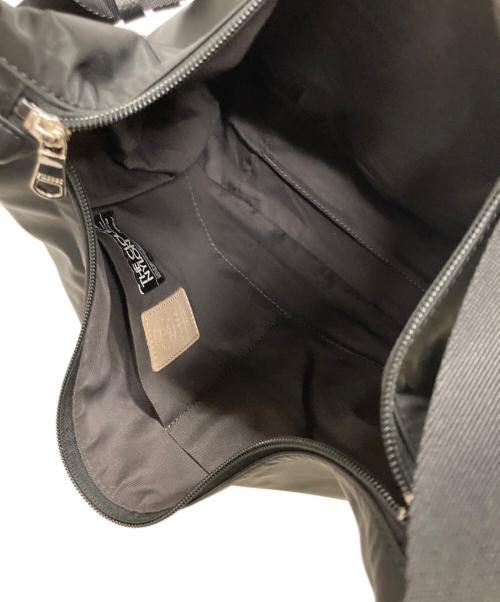 russet（ラシット）russet (ラシット) クラウズナイロンラウンドビッグショルダーバッグ ブラックの古着・服飾アイテム