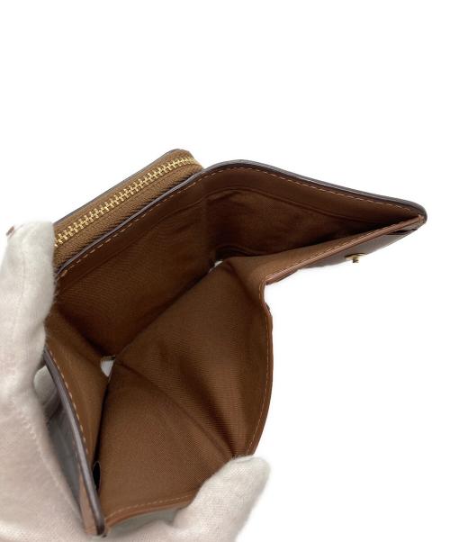 COACH（コーチ）COACH (コーチ) シグネチャー3つ折りコンパクトウォレット ベージュの古着・服飾アイテム