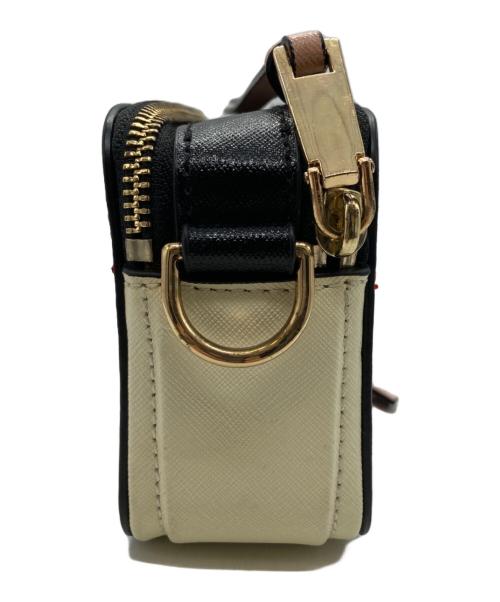 MARC JACOBS（マークジェイコブス）MARC JACOBS (マークジェイコブス) ザ スナップショット カメラバッグ レッド×ホワイトの古着・服飾アイテム