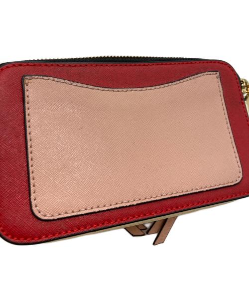 MARC JACOBS（マークジェイコブス）MARC JACOBS (マークジェイコブス) ザ スナップショット カメラバッグ レッド×ホワイトの古着・服飾アイテム