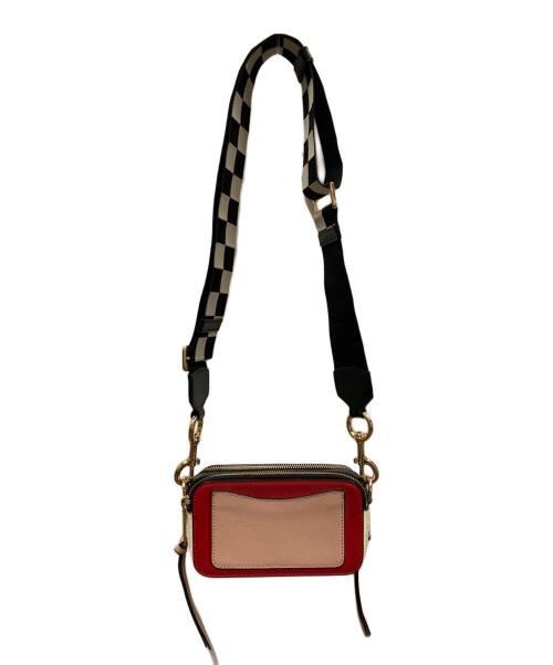 MARC JACOBS（マークジェイコブス）MARC JACOBS (マークジェイコブス) ザ スナップショット カメラバッグ レッド×ホワイトの古着・服飾アイテム