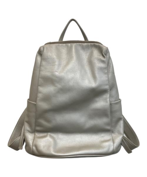 ear PAPILLONNER（イアパピヨネ）ear PAPILLONNER (イアパピヨネ) 【A4対応/本革】レザースタンドリュック 2 シルバーの古着・服飾アイテム