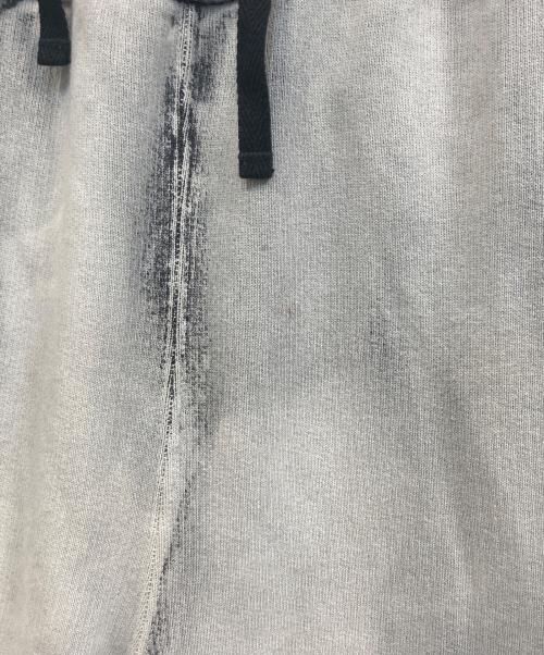 JOHN LAWRENCE SULLIVAN（ジョン ローレンス サリバン）JOHN LAWRENCE SULLIVAN (ジョン ローレンス サリバン) Bleached sweat wide pants グレー サイズ:Mの古着・服飾アイテム