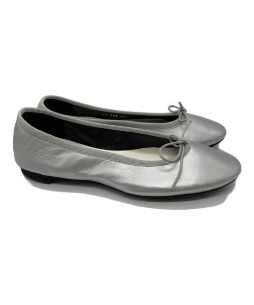 travel shoes by chausser（トラベルシューズバイショセ）TRAVEL SHOES by chausser (トラベルシューズバイショセ) バレエシューズ シルバー サイズ:39の古着・服飾アイテム