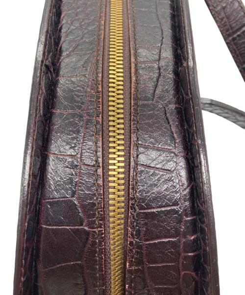 A.P.C.（アーペーセー）A.P.C. (アーペーセー) ハーフムーン型押しショルダーバッグ / Sac Demi-LUNE ブラウンの古着・服飾アイテム