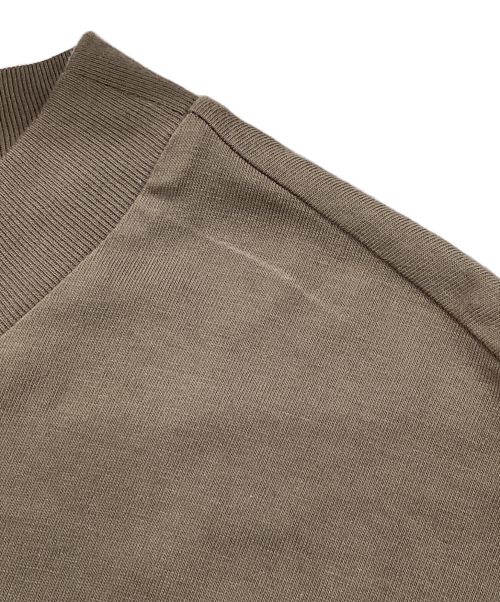 FOG ESSENTIALS（フィアオブゴッド エッセンシャル）FOG ESSENTIALS (フィアオブゴッド エッセンシャル) Tシャツ ブラウン サイズ:Lの古着・服飾アイテム