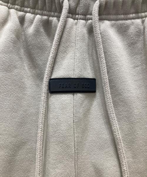 FOG ESSENTIALS（フィアオブゴッド エッセンシャル）FOG ESSENTIALS (フィアオブゴッド エッセンシャル) Sweat Shorts ベージュ サイズ:Lの古着・服飾アイテム