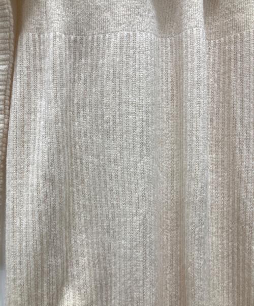 acka（エーシーケーエー）acka (エーシーケーエー) ニットワンピース ベージュ サイズ:FREEの古着・服飾アイテム