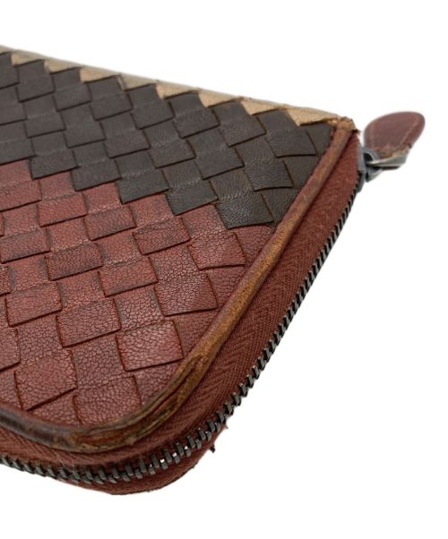 BOTTEGA VENETA（ボッテガベネタ）BOTTEGA VENETA (ボッテガベネタ) イントレチャートラウンド長財布 ブラウンの古着・服飾アイテム