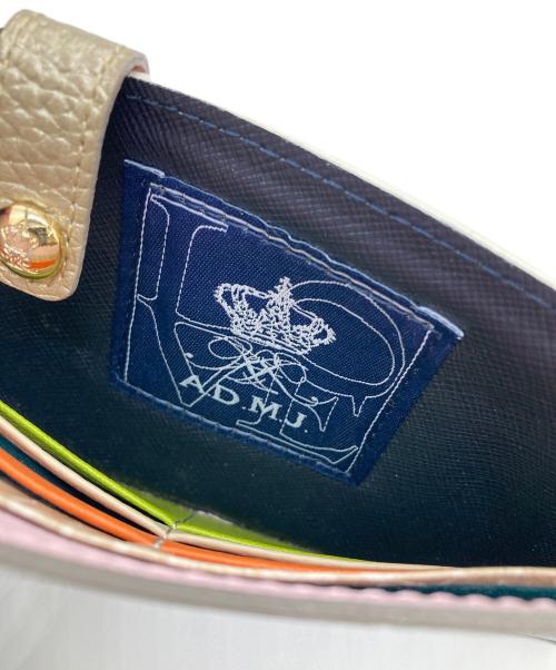 A.D.M.J.（エーディーエムジェイ）A.D.M.J. (エーディーエムジェイ) EAR (イア) クロコ型押しレザー フラット財布 グレーの古着・服飾アイテム