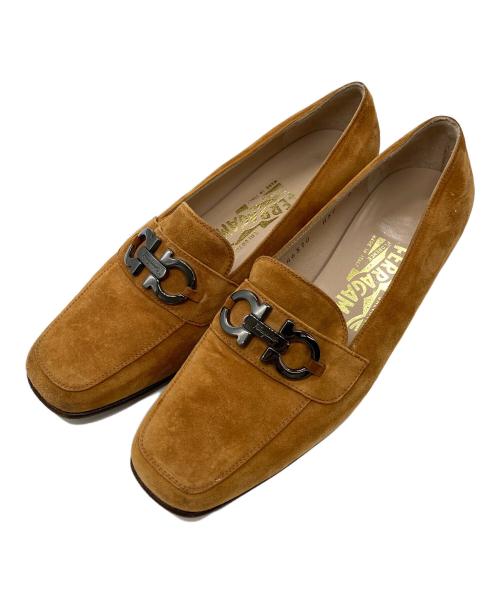 Ferragamo（フェラガモ）Ferragamo (フェラガモ) ガンチーニヒールパンプス ブラウン サイズ:6 2/1の古着・服飾アイテム