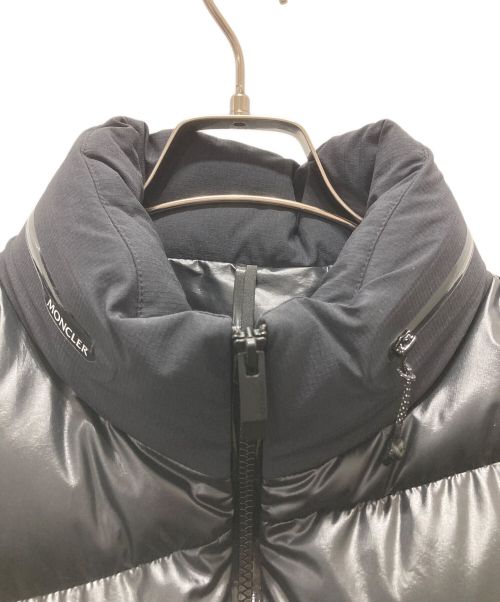 MONCLER（モンクレール）MONCLER (モンクレール) ロゴ ラバーワッペン ダウンベスト ブラック サイズ:2の古着・服飾アイテム