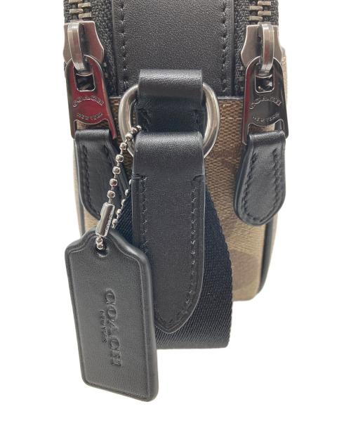 COACH（コーチ）COACH (コーチ) グラハム クロスボディ シグネチャー ブラウンの古着・服飾アイテム