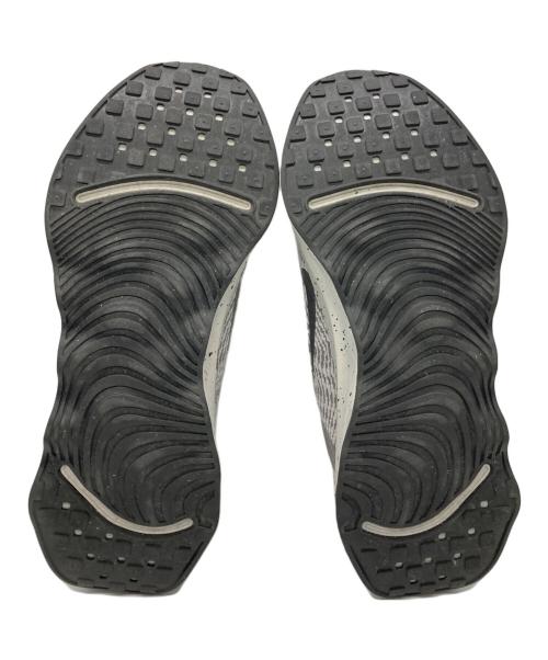 NIKE（ナイキ）NIKE (ナイキ) モティバ グレー サイズ:27.5の古着・服飾アイテム