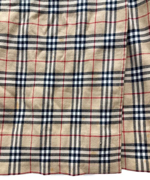 BURBERRY BLUE LABEL（バーバリーロンドンブルーレーベル）BURBERRY BLUE LABEL (バーバリーロンドンブルーレーベル) ミニスカート ベージュ サイズ:36の古着・服飾アイテム
